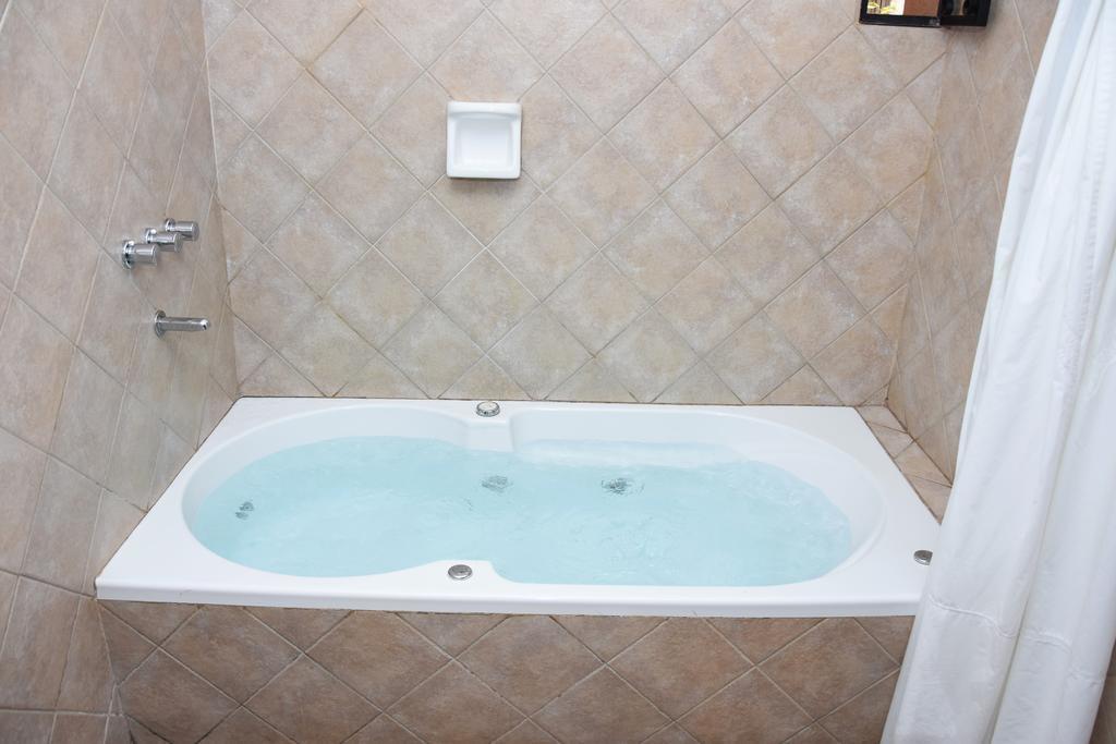 Hotel San Francisco Salta Dış mekan fotoğraf